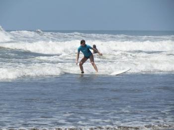 Lecciones de Surf, Dominical, Pacífico Sur, Costa Rica photo